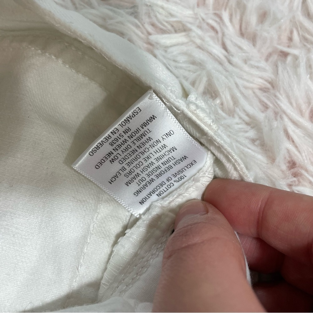 EPIC THREADS white denim Bermuda shorts for Girls adjustable waist size 5 - Picture 14 of 14